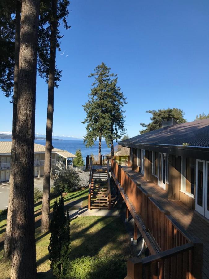 Beach Gardens Resort And Marina Пауъл Ривър Екстериор снимка